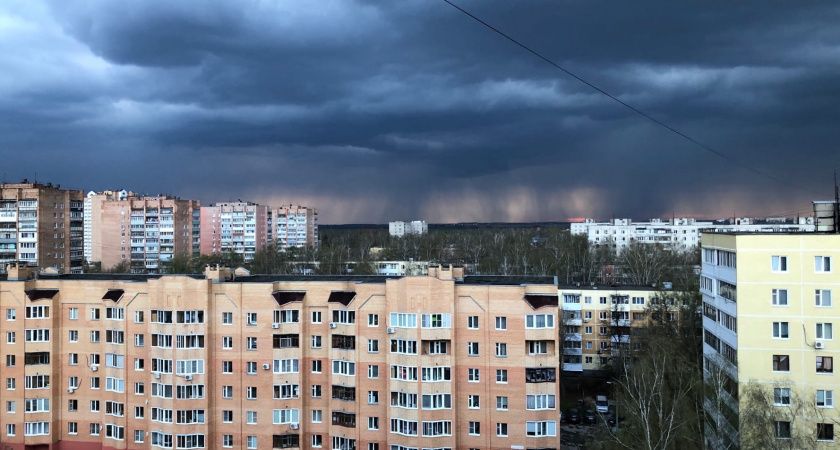 Жуткий холод и ливни: Роман Вильфанд подтвердил аномальный прогноз на майские праздники - будет снег