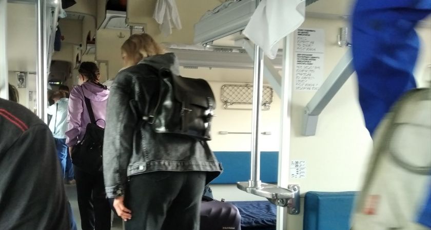 Лучше на боковушке у туалета, чем в купе: опытные путешественники берут плацкарт, вот почему