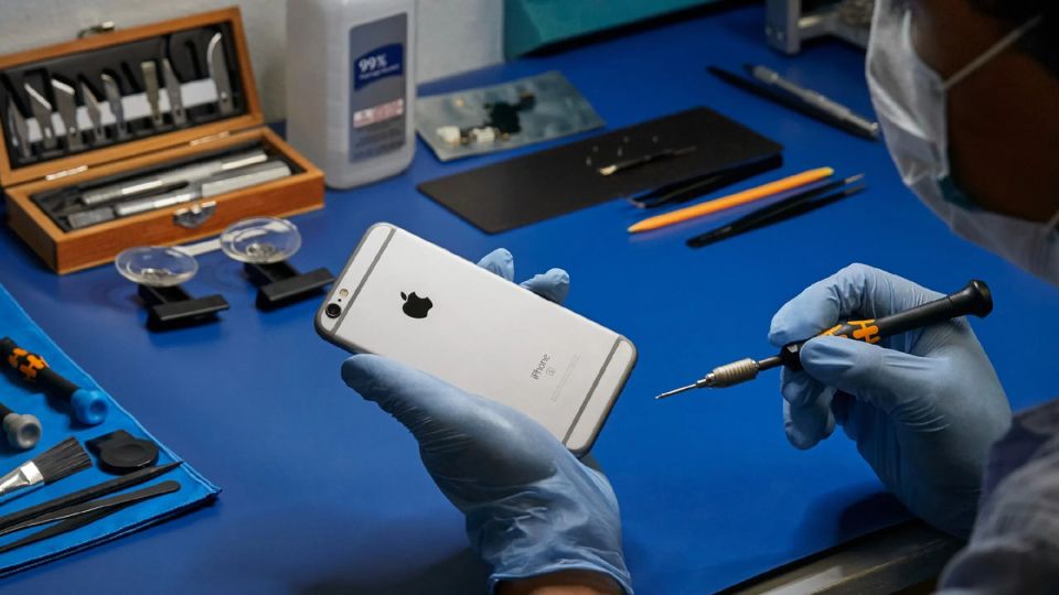 Как суд установил права потребителя: история с неисправным iPhone