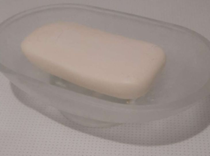 Как избавиться от запаха в обуви без проветривания: хитрость с мылом