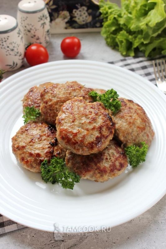 Секреты идеальных котлет: как сделать их сочными и вкусными