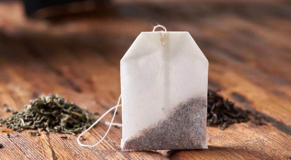 Как использовать чайные пакетики в садоводстве: неожиданные секреты