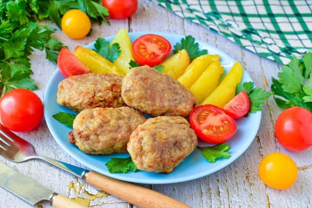 Как быстро приготовить сочные куриные котлеты в микроволновке за 20 минут