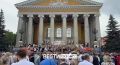 Сегодня в школах проходят последние звонки