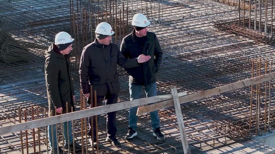 Дмитрий Анисимов: Провели совещание с застройщиками жилых кварталов территории комплексного развития заискитимской части города