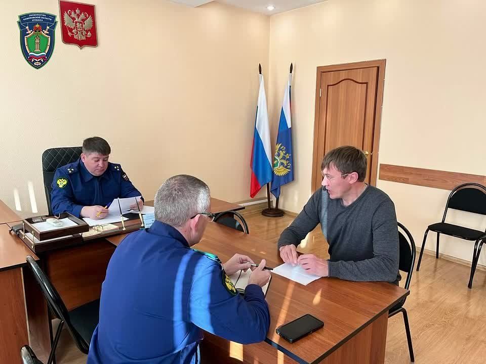 Заместитель прокурора Кемеровской области - Кузбасса провел личный прием жителей городов Гурьевск и Салаир