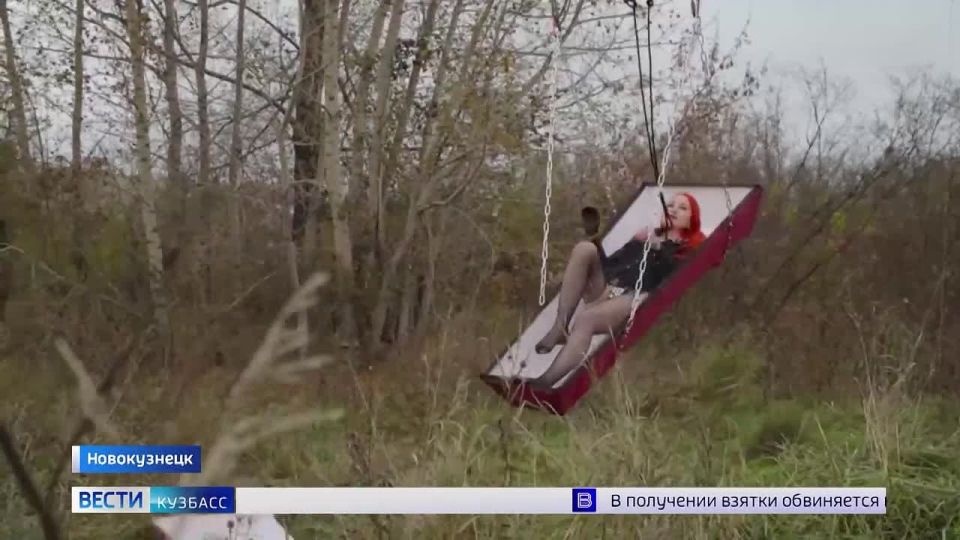 Зачем новокузнечанка прыгнула с моста в гробу и какие ещё безумные выходки вытворяют экстремалы, разбиралась Анна Шамаева