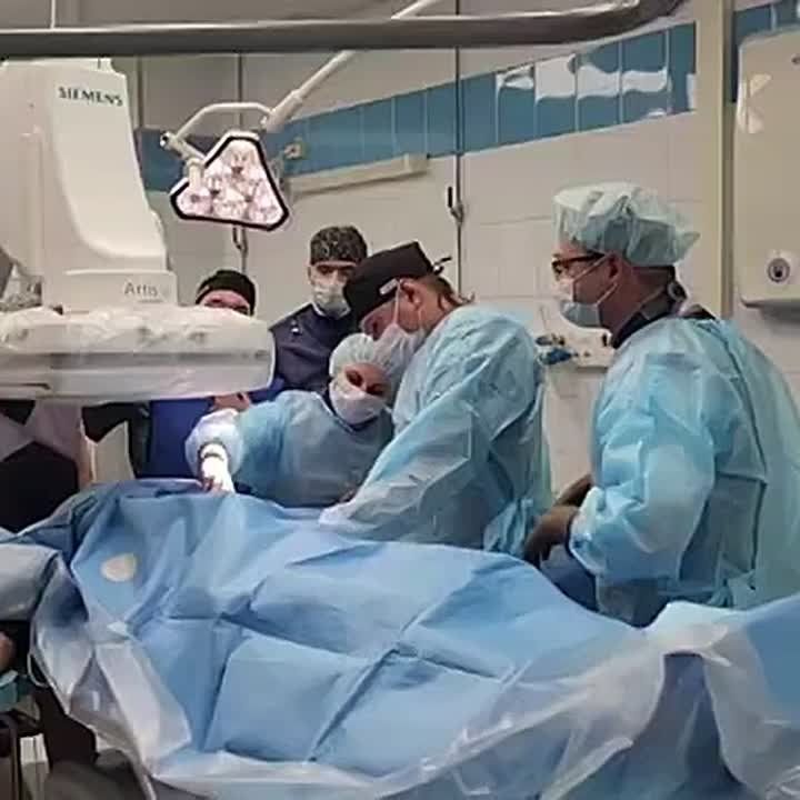 Пациенту на юге Кузбасса впервые имплантировали подкожный кардиовертер-дефибриллятор