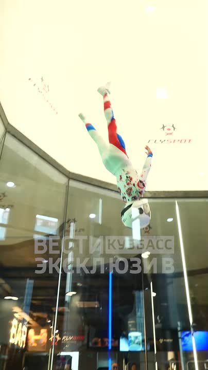 Кемеровчанка Ева Попкова забрала бронзу международных соревнований по аэротрубному спорту