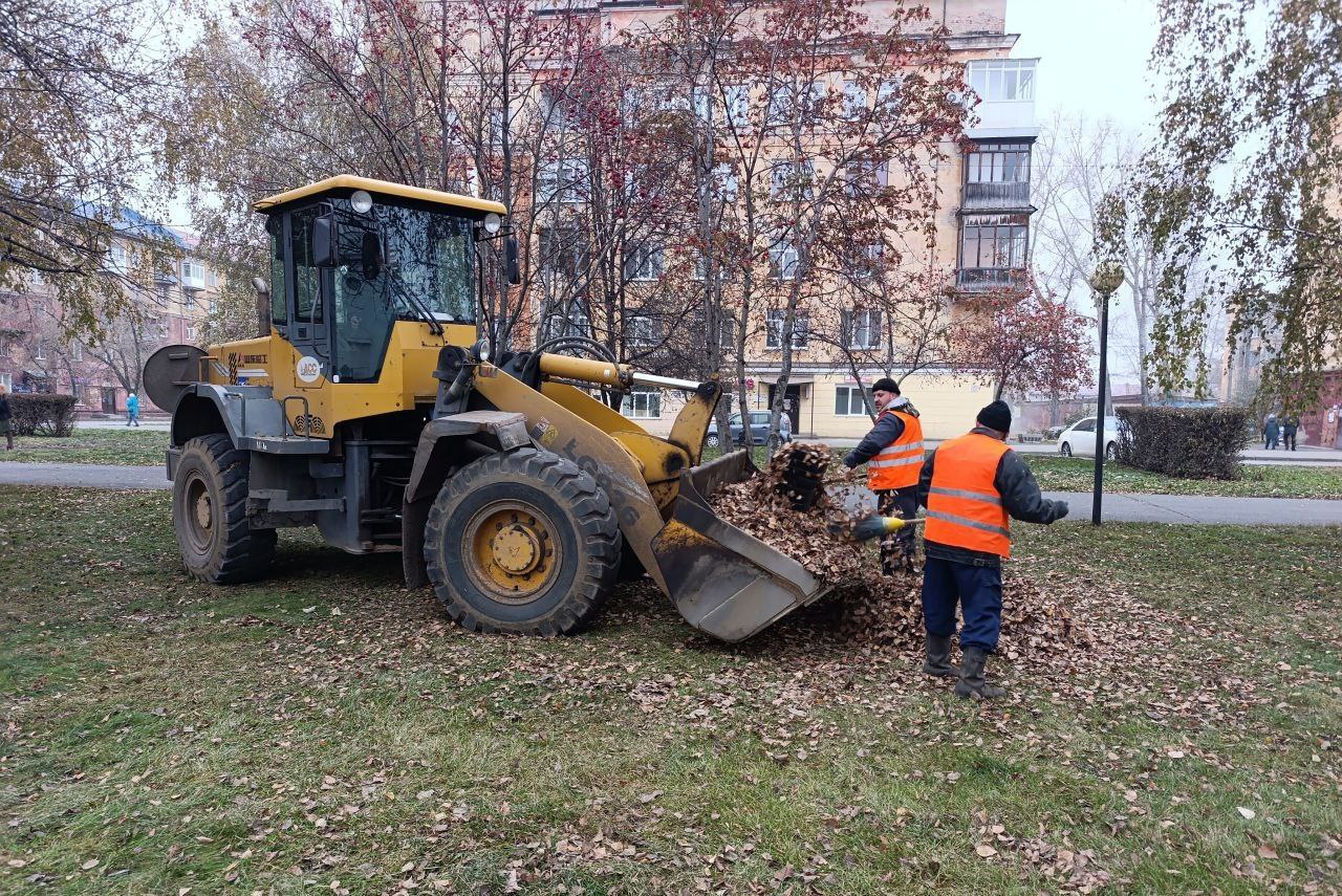 В уборке города сегодня задействованы 189 рабочих и 81 единица спецтехники В уборке города сегодня задействованы 189 рабочих и 81 единица спецтехники