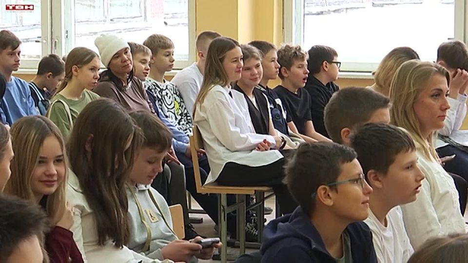 Инженерные каникулы проходят в 65-ой школе