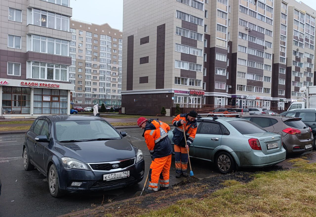 Дорожные службы сегодня работают во всех районах города Дорожные службы сегодня работают во всех районах города