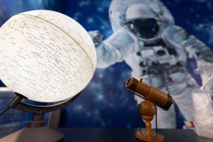 В Кемерове семьи участников СВО посетили планетарий и музей «Археология, этнография и экология Сибири» КемГУ