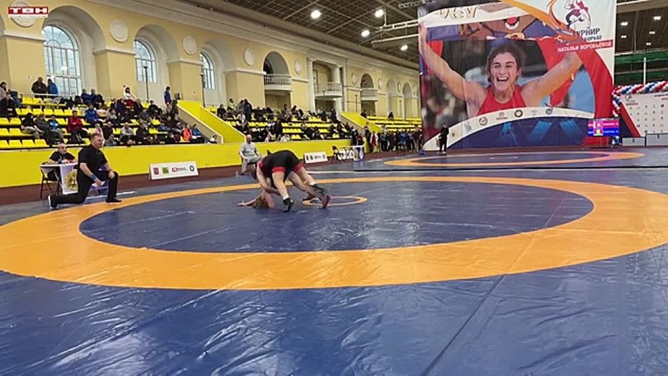 Медали турнира по вольной борьбе в Санкт-Петербурге