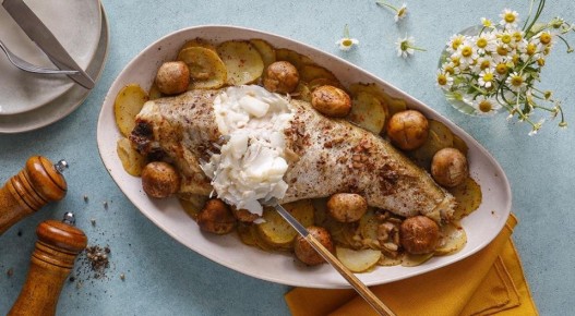 Треска в рукаве с картофелем и шампиньонами