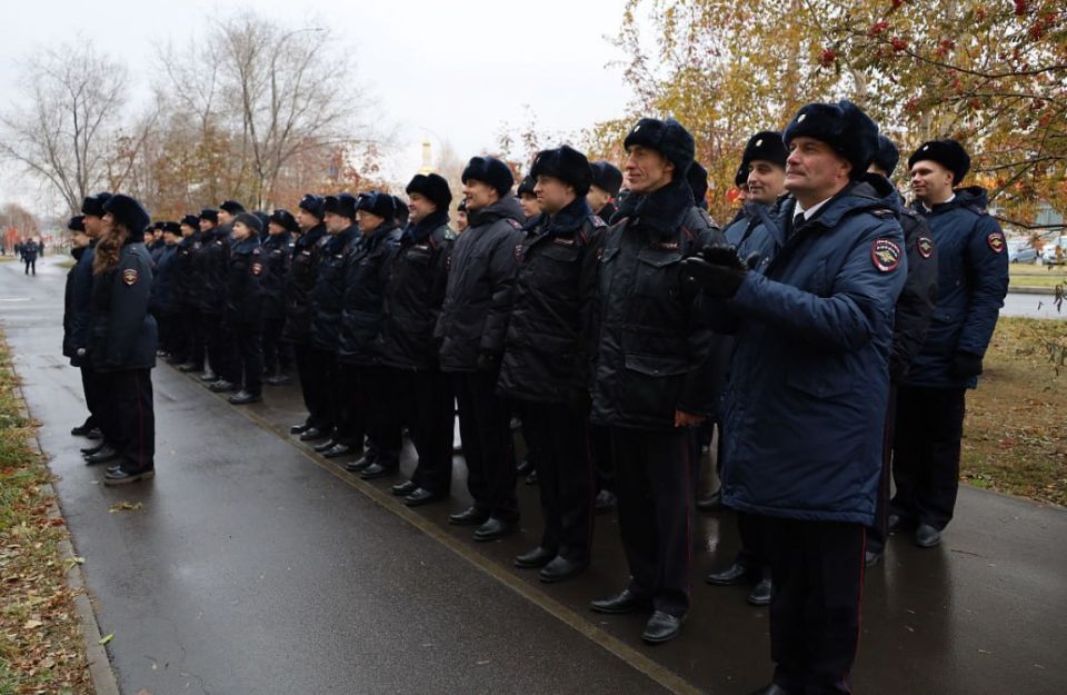Полицейские Кузбасса поздравили ветерана Великой Отечественной Войны Анну Котенко со 102-летием Полицейские Кузбасса поздравили ветерана Великой Отечественной Войны Анну Котенко со 102-летием