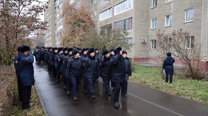 Полицейские Кузбасса поздравили ветерана Великой Отечественной Войны Анну Котенко со 102-летием Полицейские Кузбасса поздравили ветерана Великой Отечественной Войны Анну Котенко со 102-летием