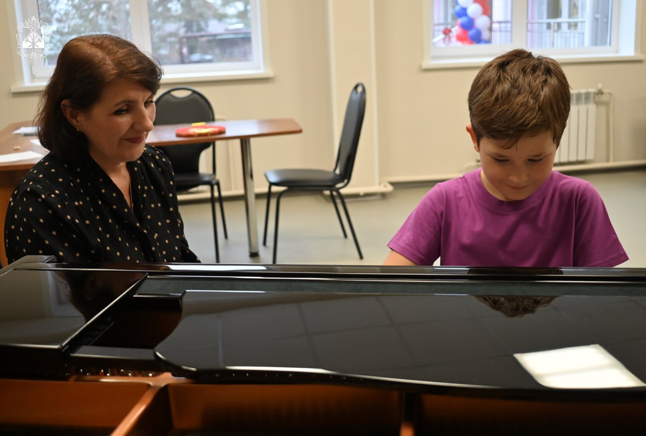 Для юных талантов села Колмогорово Яшкинского округа обновили школу искусств Для юных талантов села Колмогорово Яшкинского округа обновили школу искусств