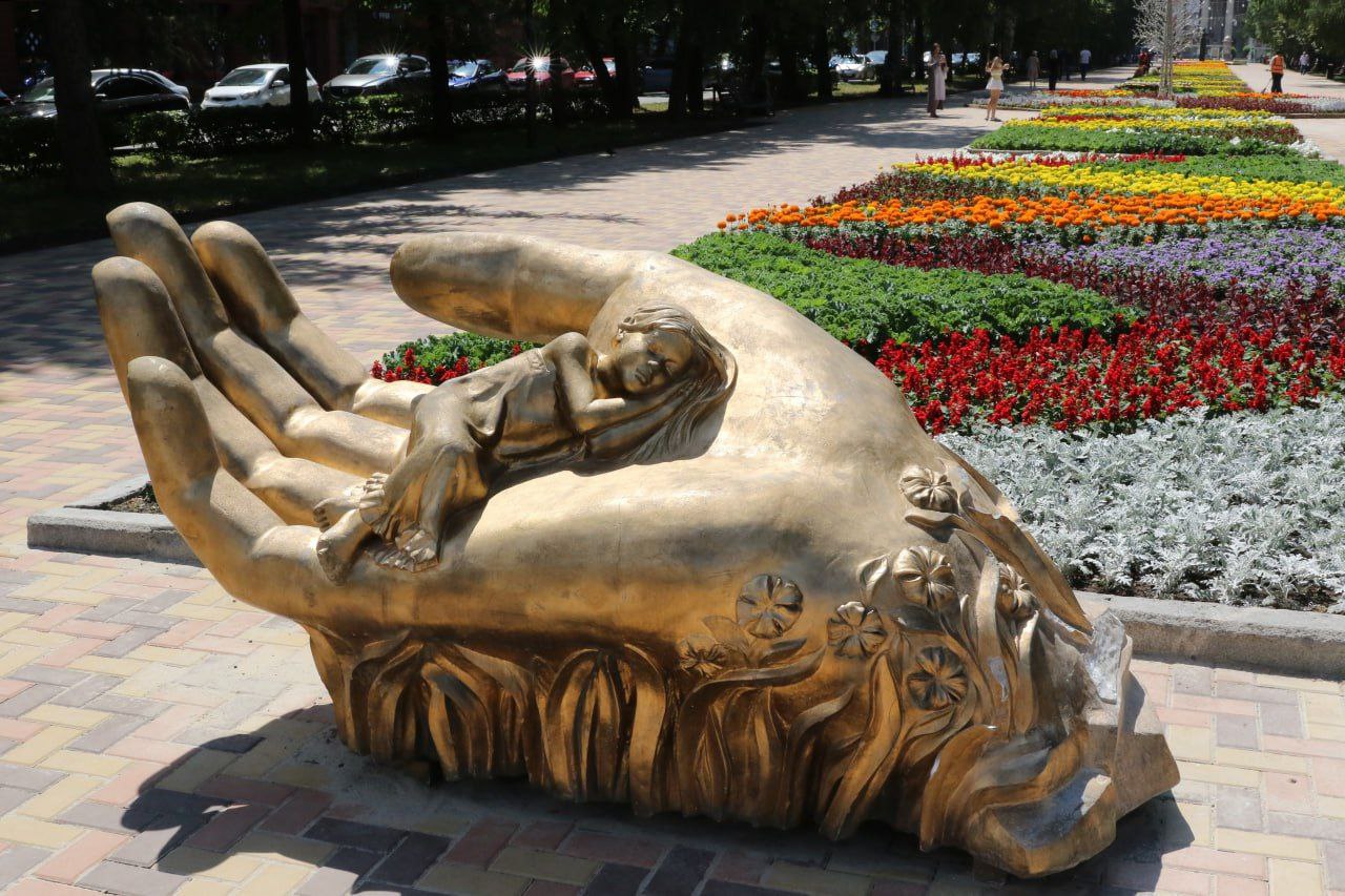 Тысячи шагов и десятки километров по Набережным, паркам, скверам и бульварам Кемерово Тысячи шагов и десятки километров по Набережным, паркам, скверам и бульварам Кемерово