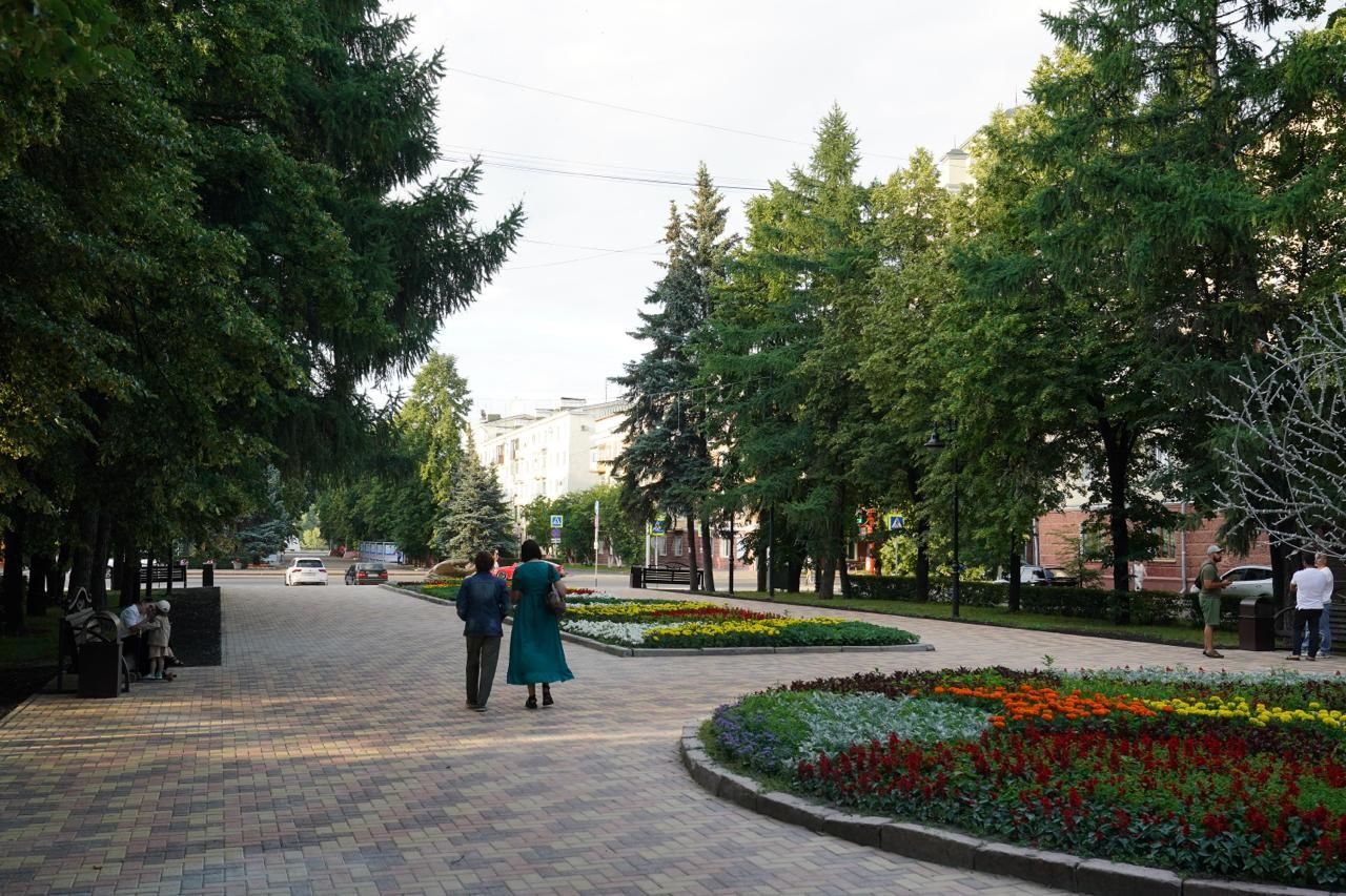 Тысячи шагов и десятки километров по Набережным, паркам, скверам и бульварам Кемерово Тысячи шагов и десятки километров по Набережным, паркам, скверам и бульварам Кемерово