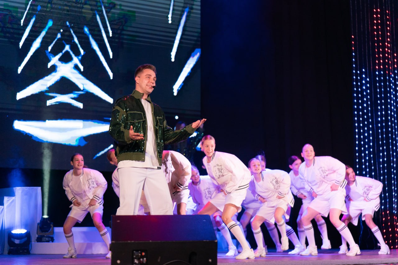 ДК им. 50-летия Октября отметил 85-летний юбилей ДК им. 50-летия Октября отметил 85-летний юбилей