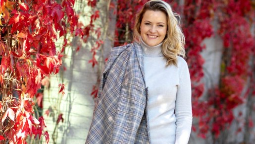 Сохранить, не повредить: как правильно ухаживать за кашемировым свитером