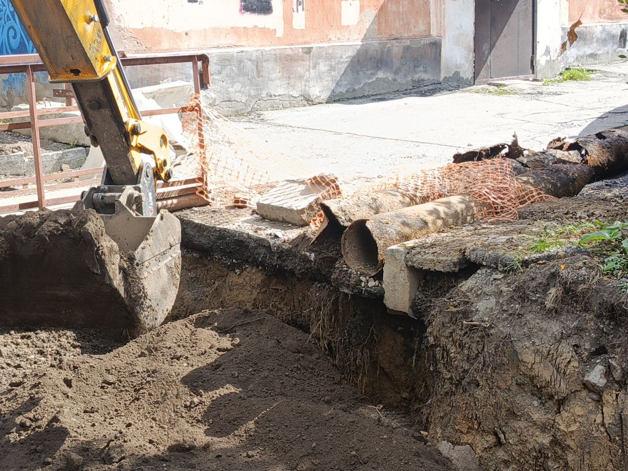 #ГоворимО_ЖКХ. Коммунальные сети Новокузнецка - те самые артерии, которые несут в ваши дома тепло, свет и воду #ГоворимО_ЖКХ. Коммунальные сети Новокузнецка - те самые артерии, которые несут в ваши дома тепло, свет и воду