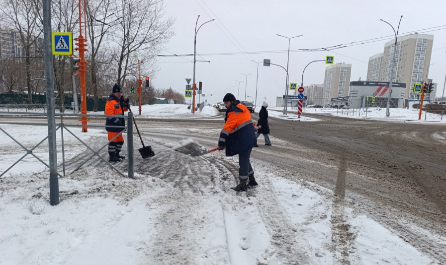 Дорожные службы работают во всех районах города Кемерово Дорожные службы работают во всех районах города Кемерово