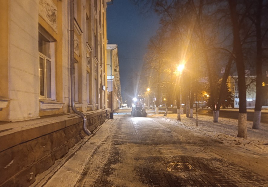 Дорожные службы работают во всех районах города Кемерово Дорожные службы работают во всех районах города Кемерово