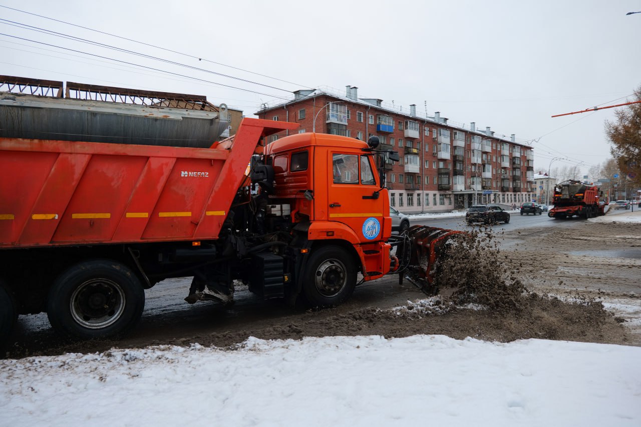 Дорожные службы работают во всех районах города Кемерово Дорожные службы работают во всех районах города Кемерово