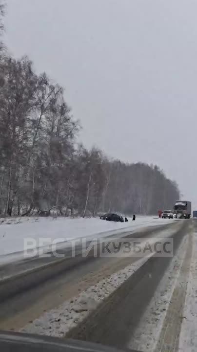 &quot; ,   &quot;:   -   