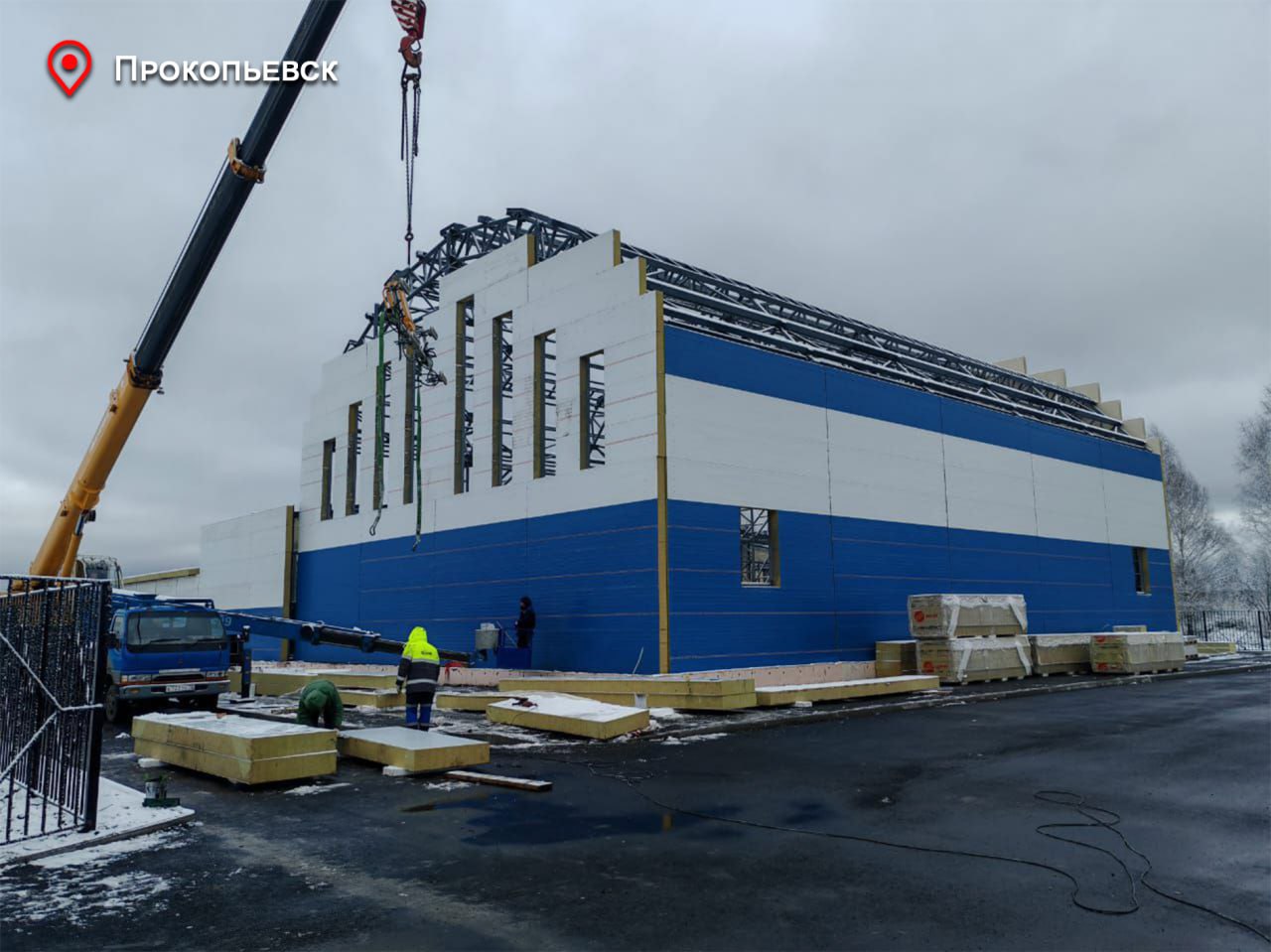 Три спортивных объекта открывают в Кузбассе к Новому году, рассказал Илья Середюк