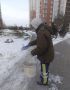 Коммунальные службы продолжают борьбу с гололедом во дворах кемеровчан