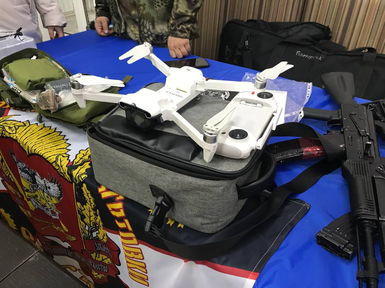 Культурный центр города Кемерово собрал гуманитарный груз весом более 200 килограммов для наших бойцов Культурный центр города Кемерово собрал гуманитарный груз весом более 200 килограммов для наших бойцов