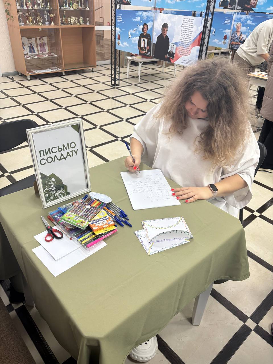 Культурный центр города Кемерово собрал гуманитарный груз весом более 200 килограммов для наших бойцов Культурный центр города Кемерово собрал гуманитарный груз весом более 200 килограммов для наших бойцов