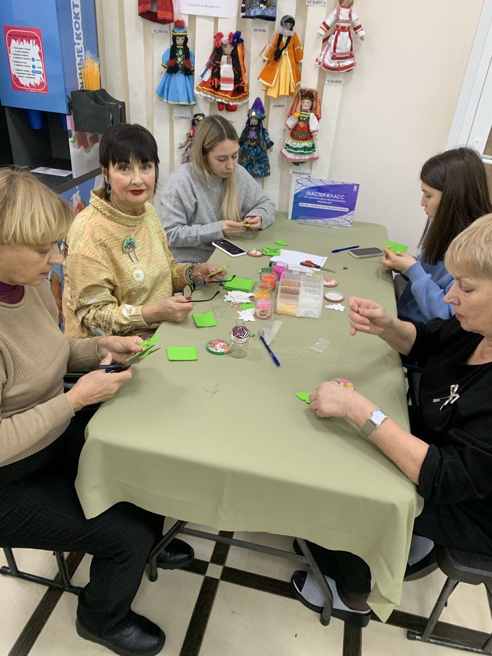 Культурный центр города Кемерово собрал гуманитарный груз весом более 200 килограммов для наших бойцов Культурный центр города Кемерово собрал гуманитарный груз весом более 200 килограммов для наших бойцов