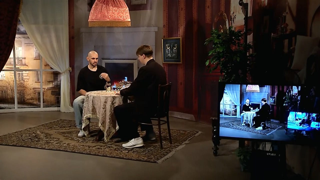 Эффектные прыжки, стремительные перемещения и безупречные приземления - это все паркур! Эффектные прыжки, стремительные перемещения и безупречные приземления - это все паркур!