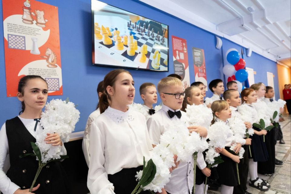 В школе №77 открылся шахматный клуб для детей с ограниченными возможностями здоровья