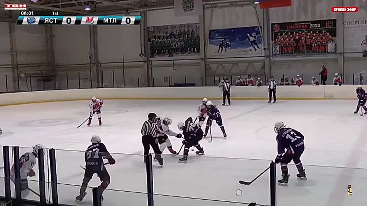 "Металлург - 2010" провёл матчи в первенстве Сибири по хоккею