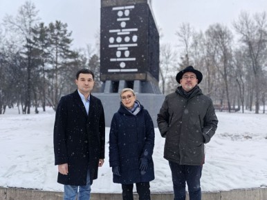 В парке имени Ю.А. Гагарина завершён ремонт стелы «50 лет Новокузнецку»