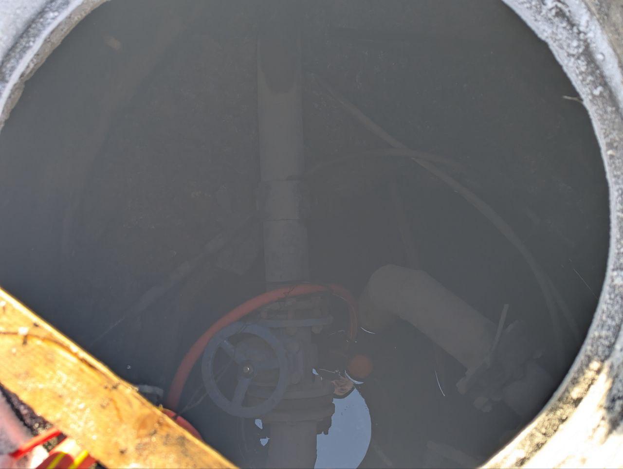 Откачивать воду из подвалов и колодцев продолжают в Белове Откачивать воду из подвалов и колодцев продолжают в Белове