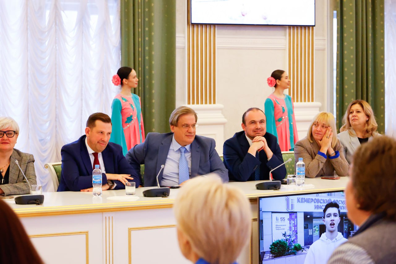 Сегодня прошел торжественный прием, приуроченный ко Дню преподавателя высшей школы Сегодня прошел торжественный прием, приуроченный ко Дню преподавателя высшей школы