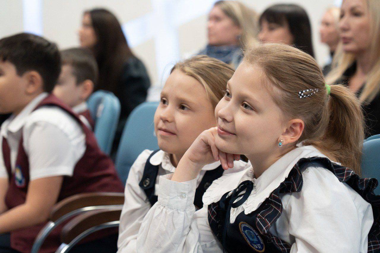 Родители в Кемерове продегустировали 20 блюд из школьного меню Родители в Кемерове продегустировали 20 блюд из школьного меню