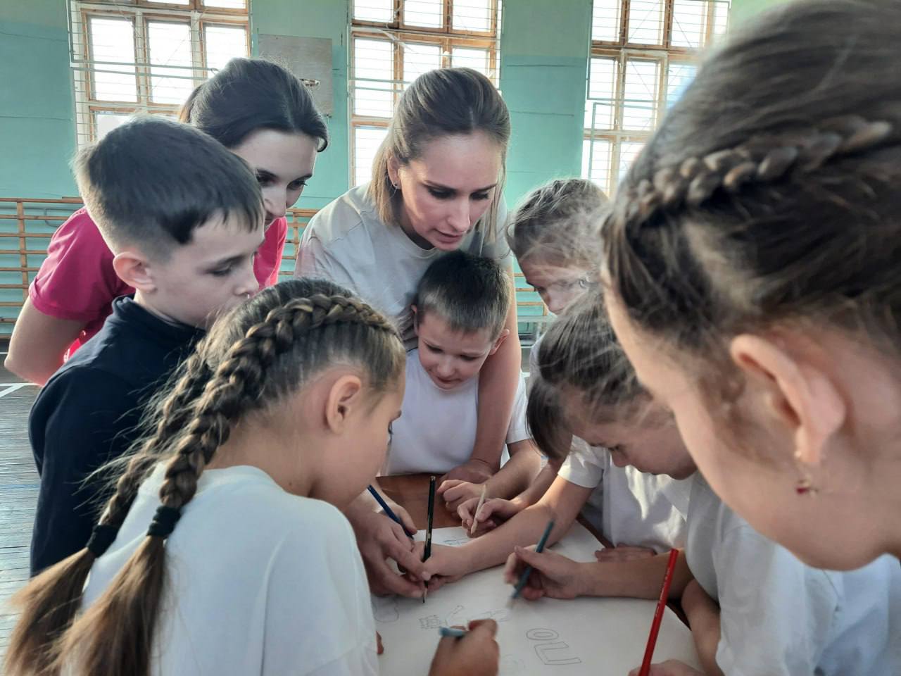 Кемеровские мамы сдали нормы ГТО вместе с детьми на семейном фестивале Кемеровские мамы сдали нормы ГТО вместе с детьми на семейном фестивале