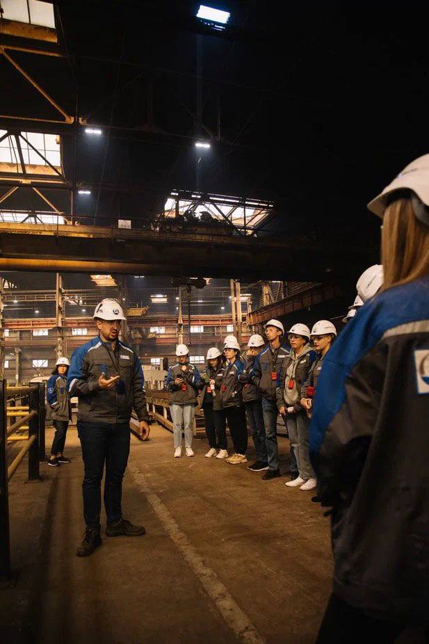 Сила Новокузнецка всегда была в его уникальном характере — городе, где история и современность сплетаются в едином промышленном ритме