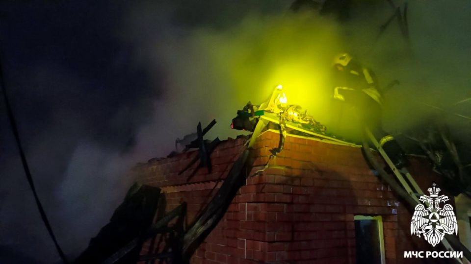 Дом загорелся в Кемерове из-за печи