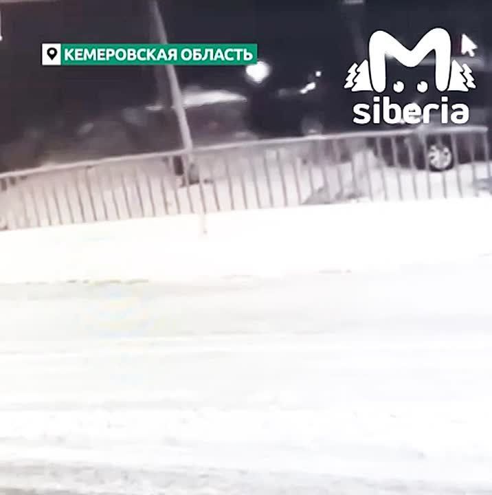 Автозапуск в речку случился в Кемеровской области