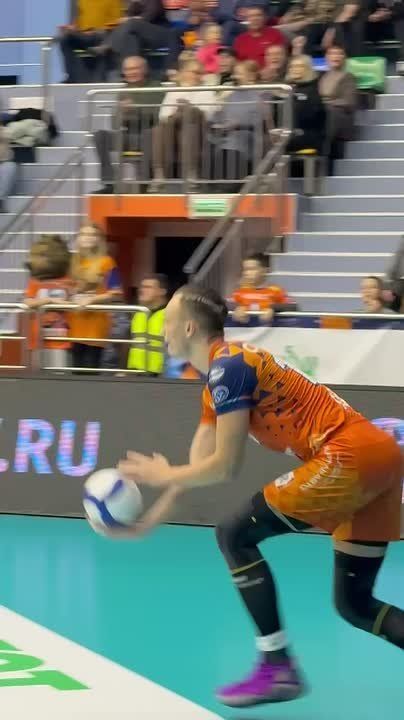 Вторая победа в чемпионате России по волейболу - на счету "Кузбасса"