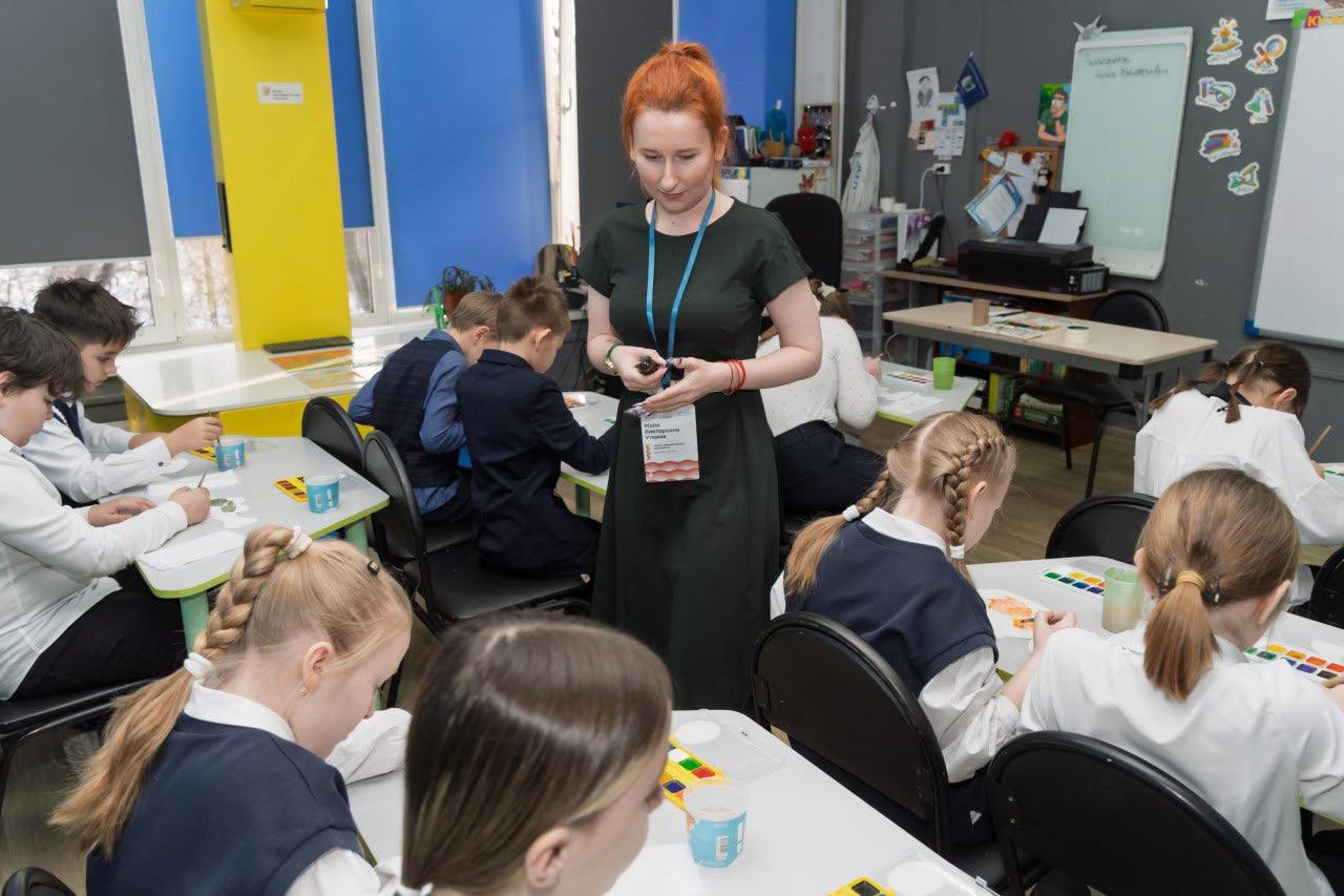 В Дворце творчества им. Н.К. Крупской прошёл муниципальный этап Всероссийского конкурса «Сердце отдаю детям» для работников сферы дополнительного образования В Дворце творчества им. Н.К. Крупской прошёл муниципальный этап Всероссийского конкурса «Сердце отдаю детям» для работников сферы дополнительного образования