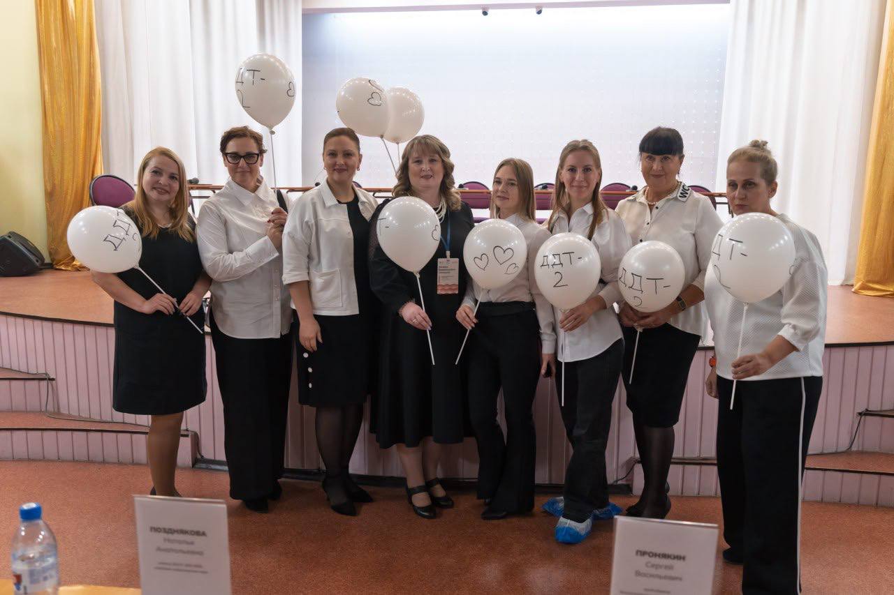 В Дворце творчества им. Н.К. Крупской прошёл муниципальный этап Всероссийского конкурса «Сердце отдаю детям» для работников сферы дополнительного образования В Дворце творчества им. Н.К. Крупской прошёл муниципальный этап Всероссийского конкурса «Сердце отдаю детям» для работников сферы дополнительного образования